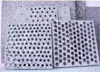 La schiuma di alluminio perforata riveste il diametro di pannelli perforato su ordinazione del foro di spessore di 1mm~200mm