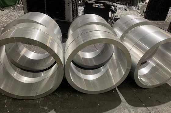 7050 T6 A97050 AlZn6CuMgZr A7050 EN AW-7050 AlZn6CuMgZr Anelli forgiati di grandi dimensioni